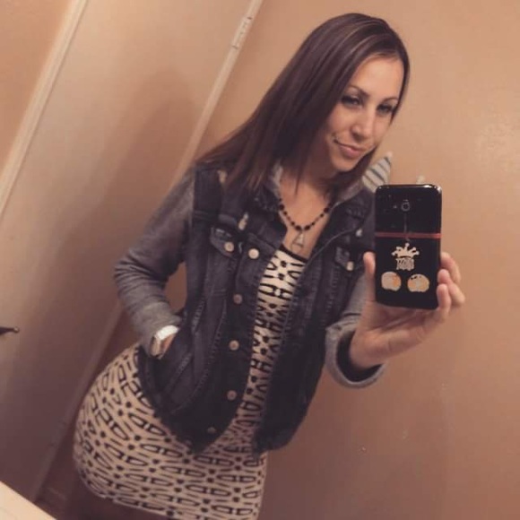 Nicki Living Freely - Picture 11 of 11